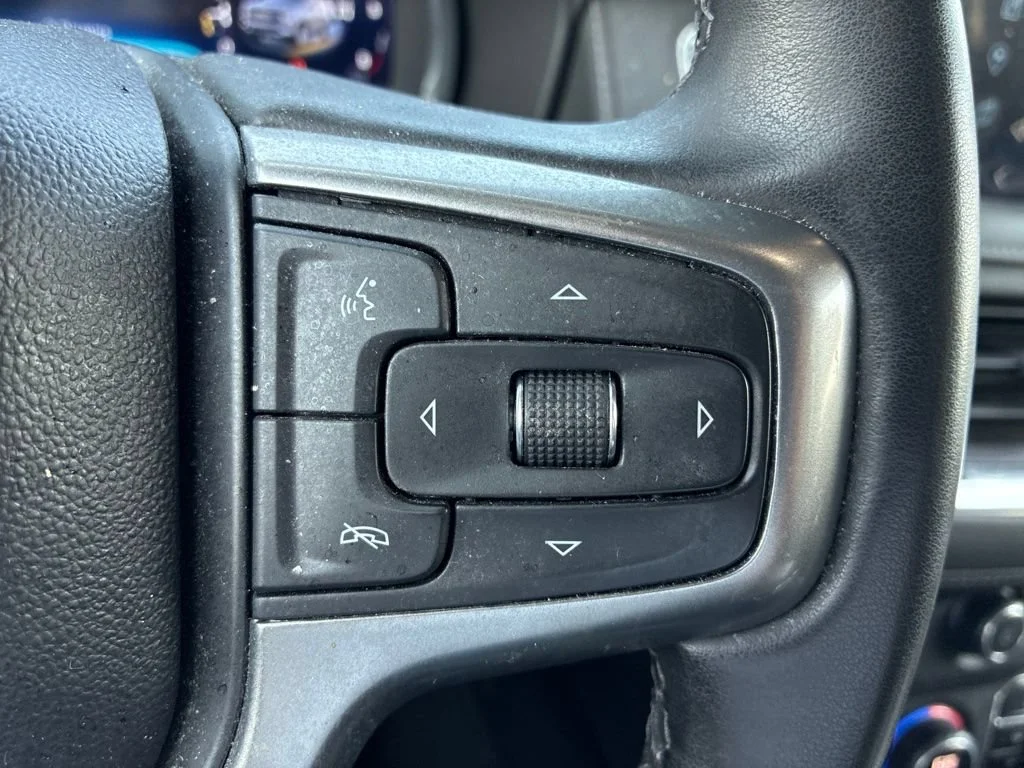 Used 2023 Summit White Chevrolet LT image 12
