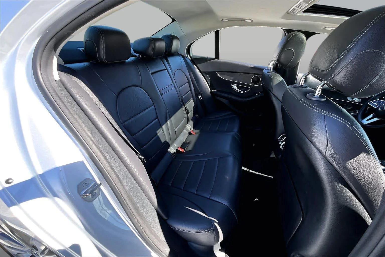 Used 2020 Iridium Silver Metallic Mercedes-Benz C 300 image 19