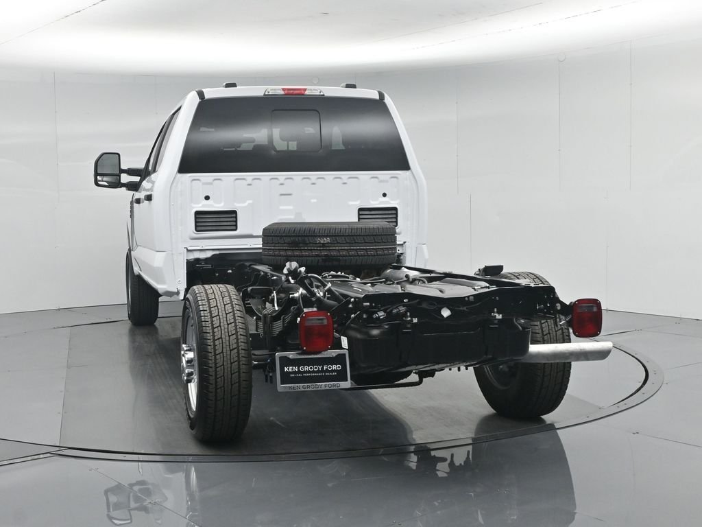 New 2026 Oxford White Ford XL image 24