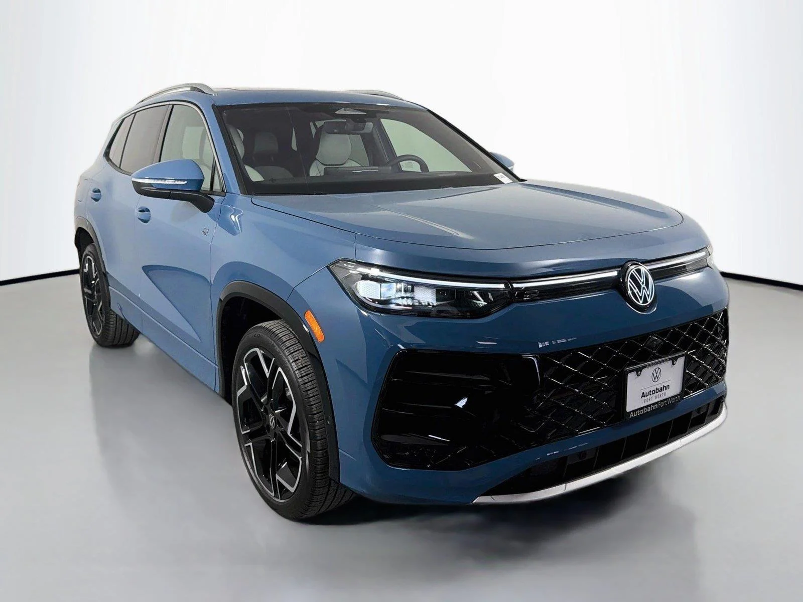 New 2026 Monterey Blue Pearl Volkswagen SEL R-Line Turbo image 3