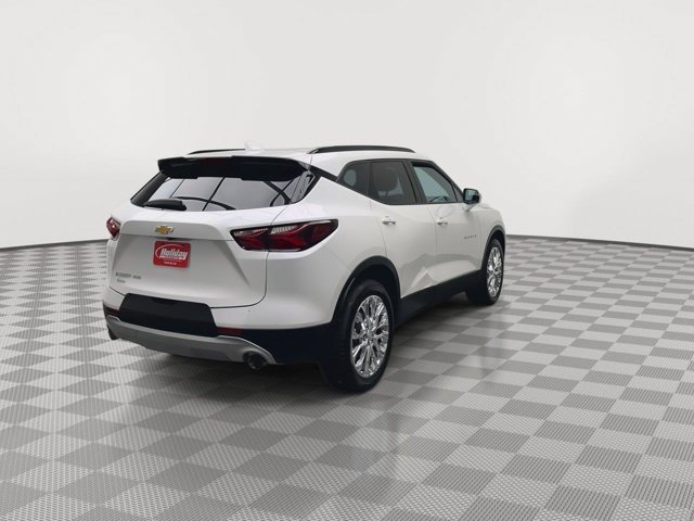 Used 2021 Iridescent Pearl Tricoat Chevrolet LT image 39