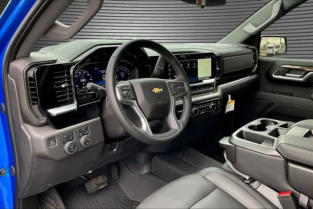 2025 Chevrolet Silverado 1500 LT - Photo 7