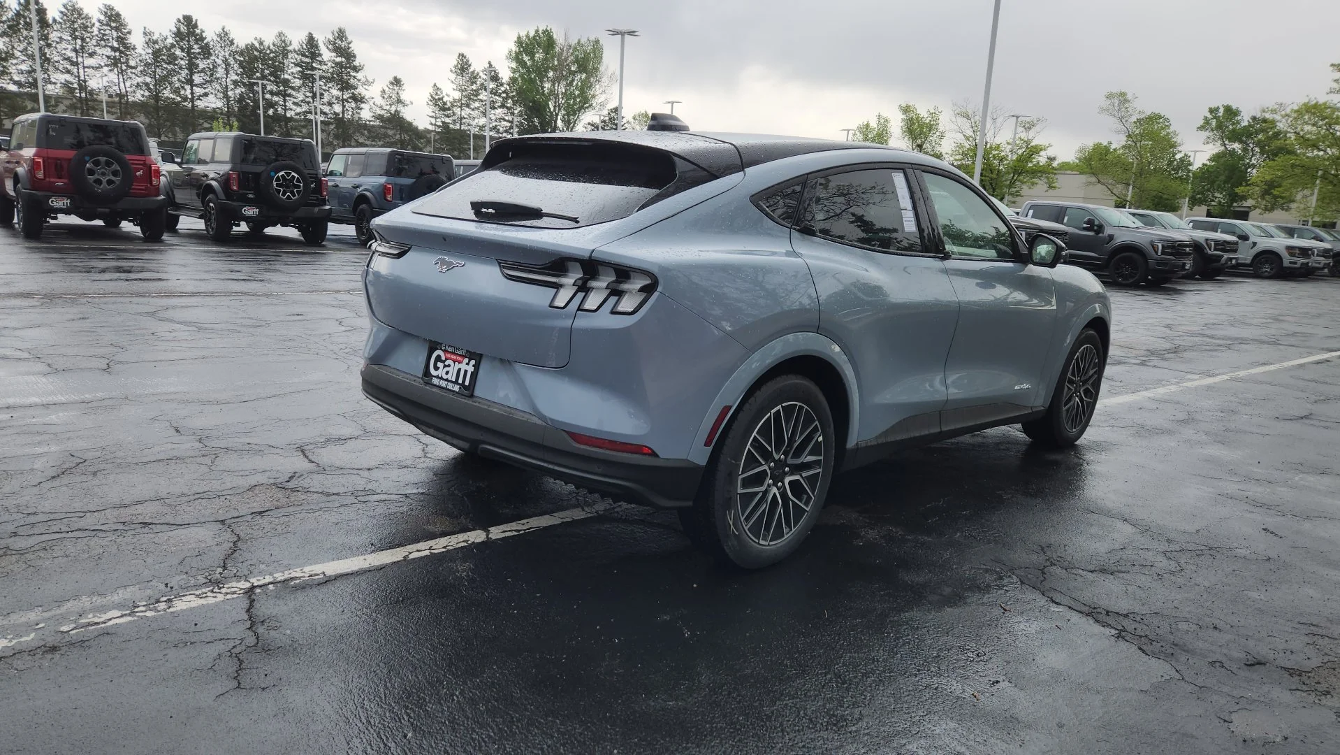 New 2026 Glacier Gray Metallic Tri-coat Ford Premium image 14