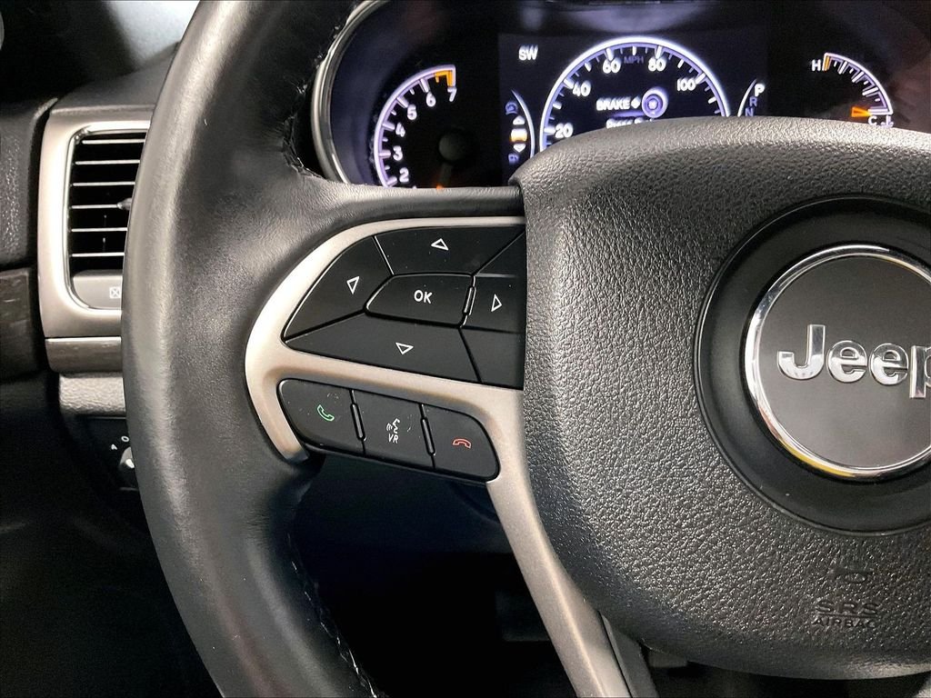 Used 2018 White Jeep Altitude image 22