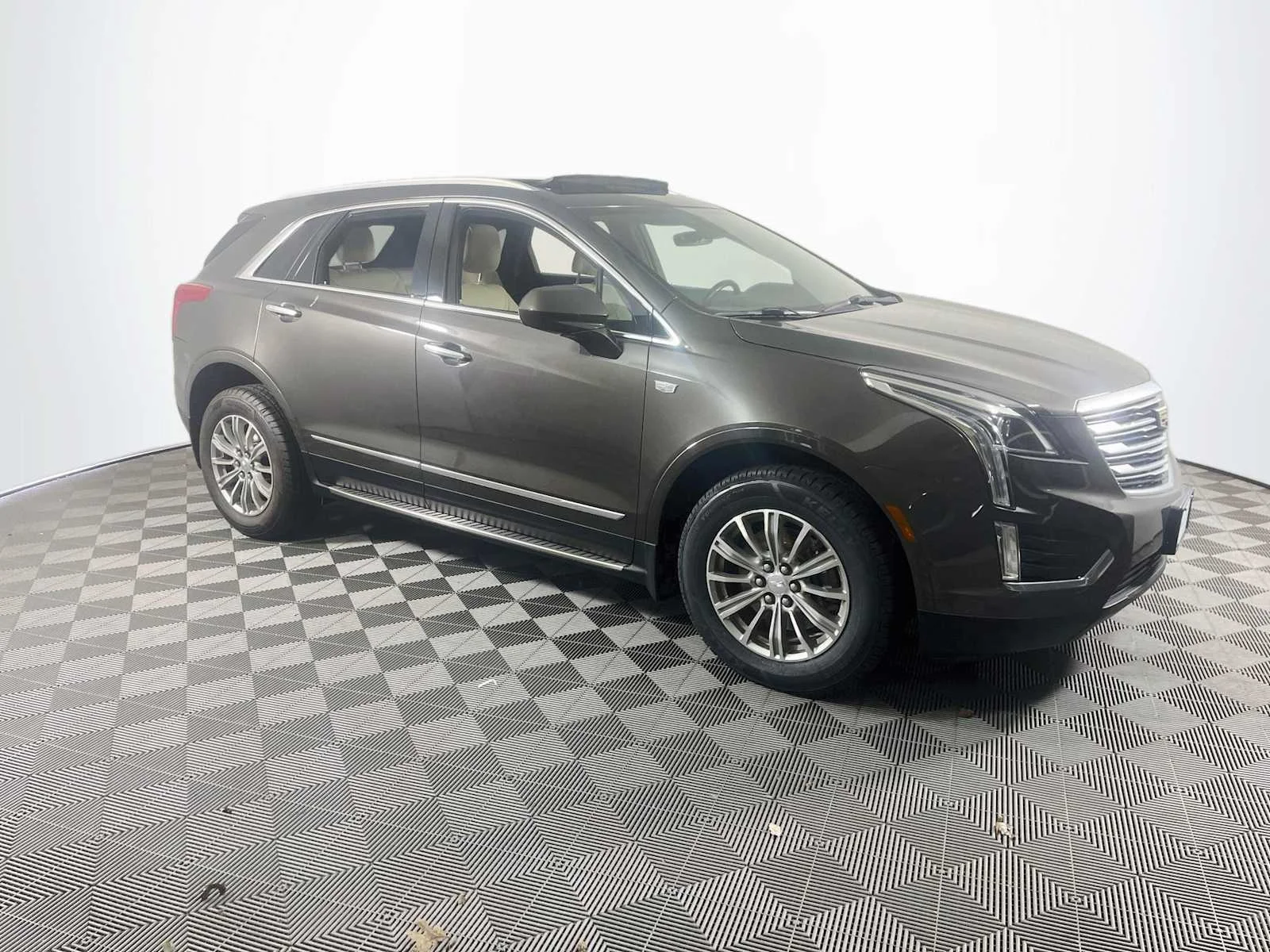 Used 2019 Dark Mocha Metallic Cadillac Luxury FWD image 3