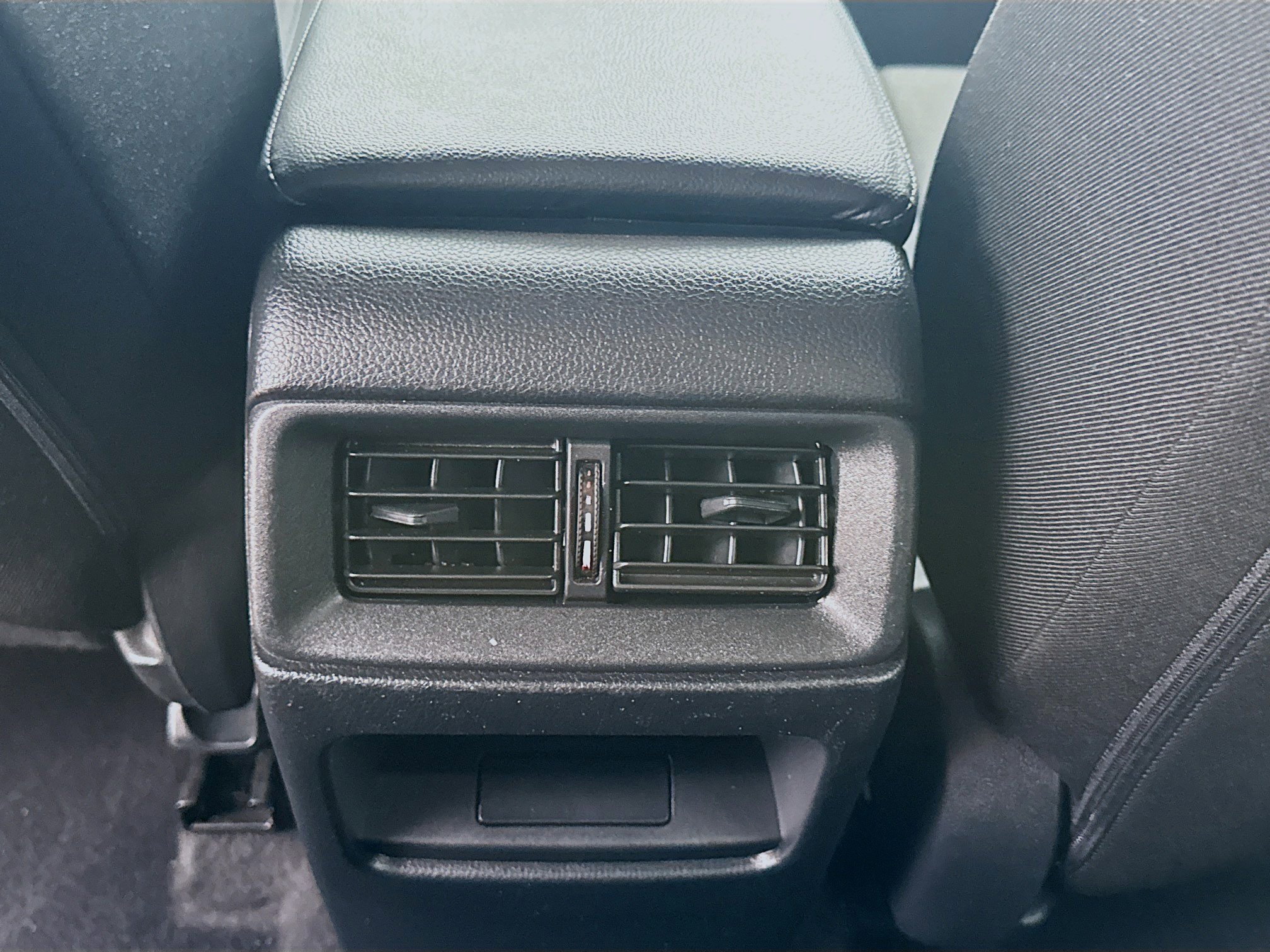 2025 Honda CR-V LX - Photo 22