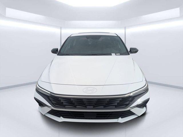 New 2026 White Hyundai SEL Sport image 8