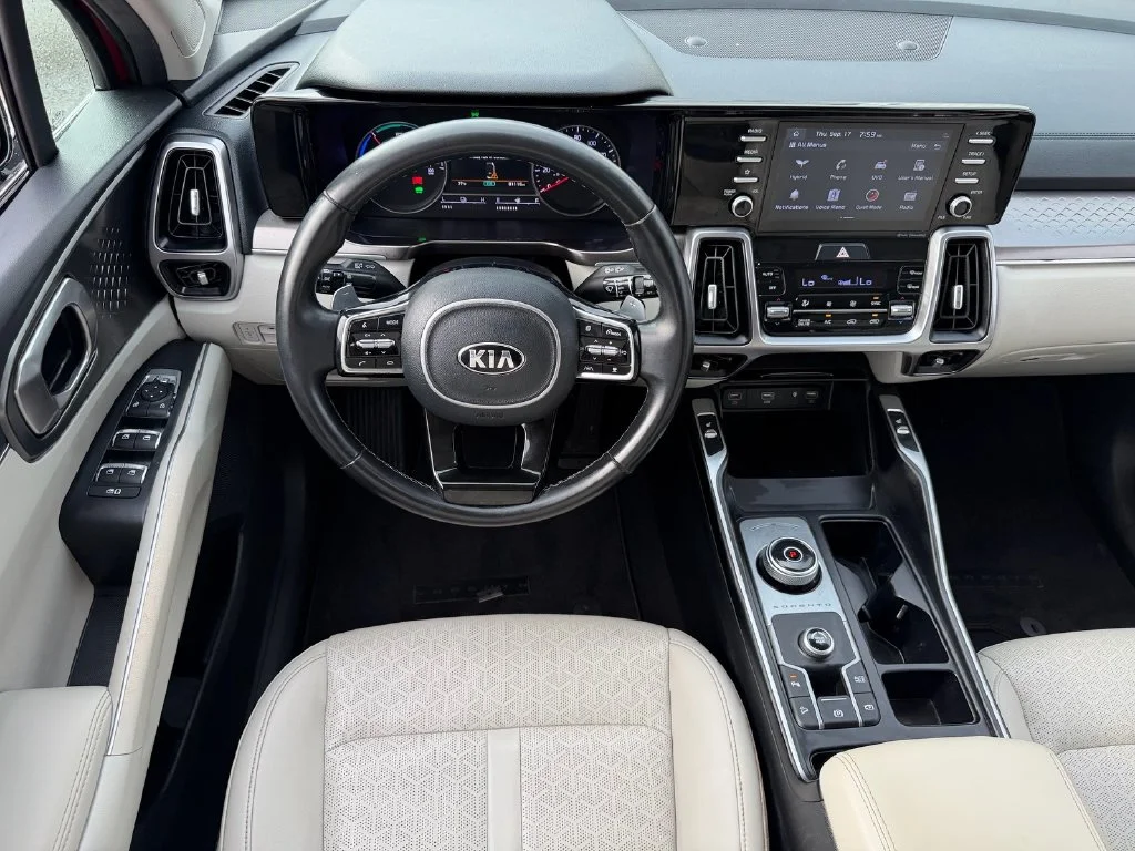 Used 2021 Red Kia EX image 13