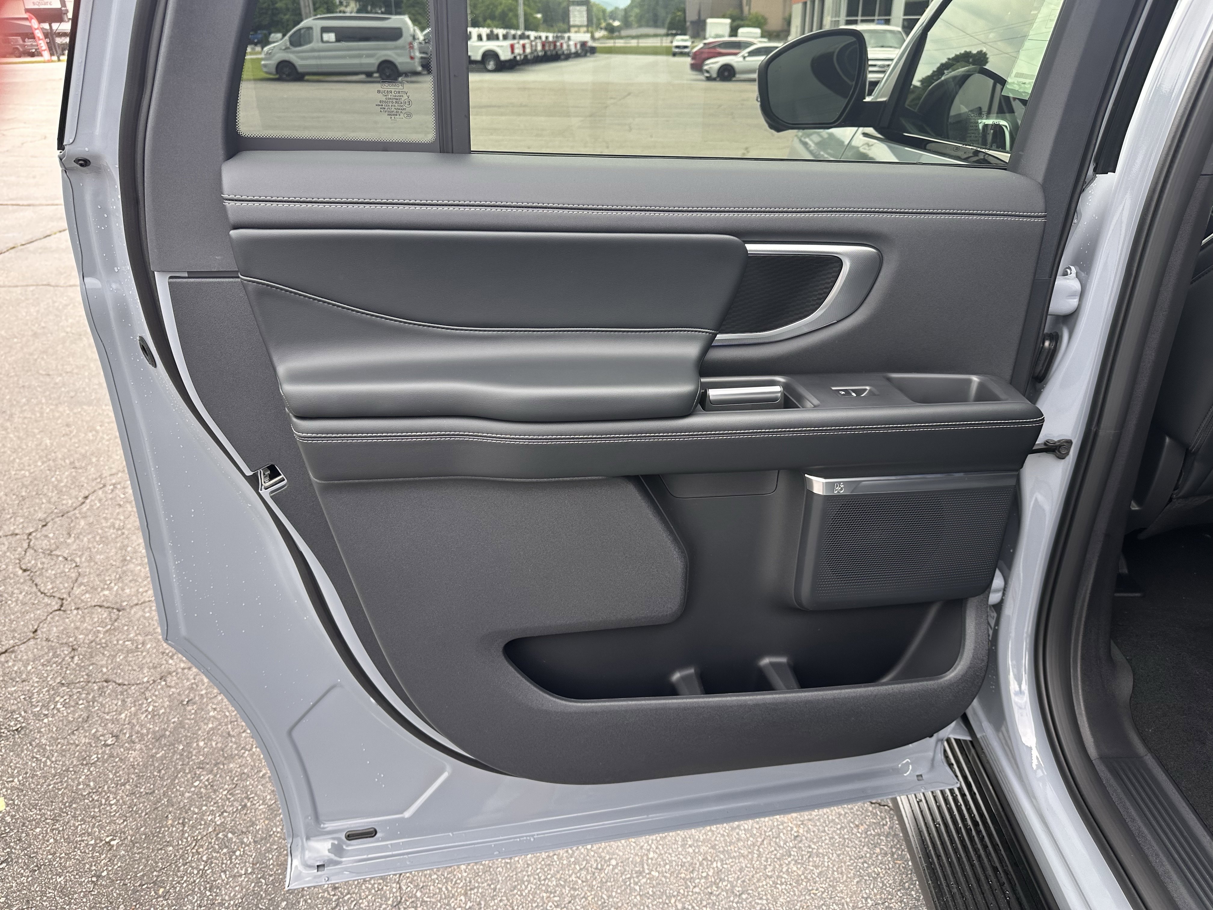 New 2026 Glacier Gray Metallic Tri-Coat Ford MAX Platinum® image 11