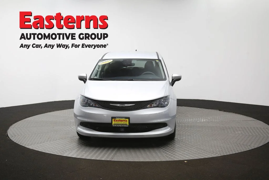 Used 2023 Silver Chrysler LX image 53