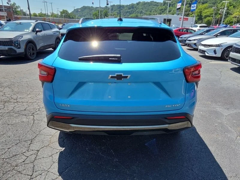 Used 2025 Blue Chevrolet ACTIV image 6