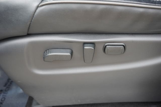 Certified Used 2020 White INFINITI LUXE image 29