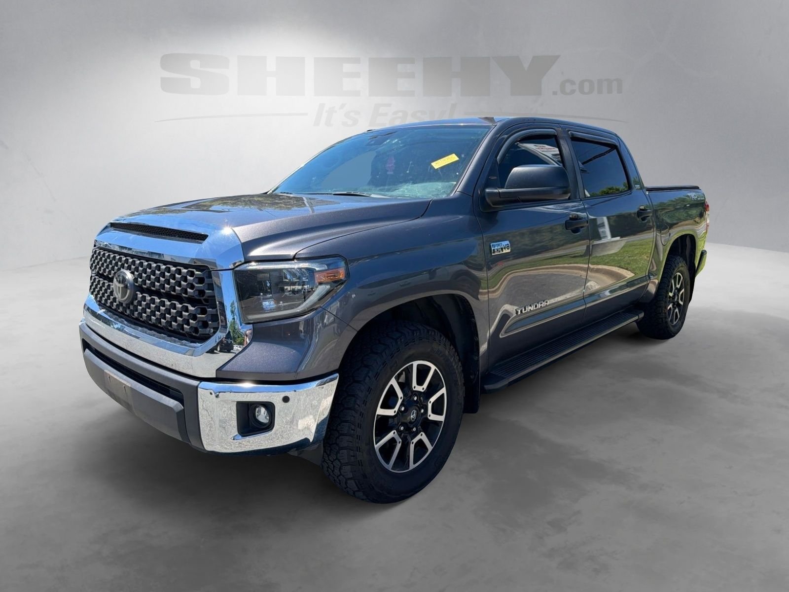 Used 2019 Gray Toyota SR5 image 13
