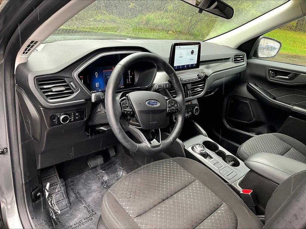 Used 2023 Carbonized Gray Metallic Ford Active image 8