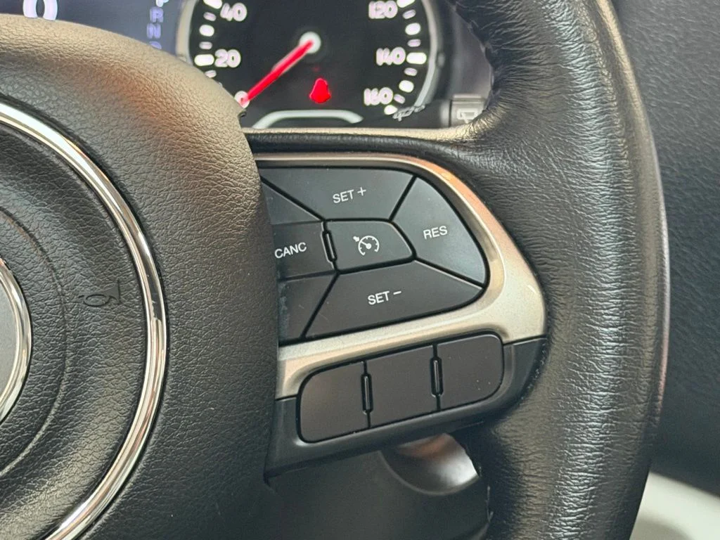 Used 2022 White Jeep Limited image 17