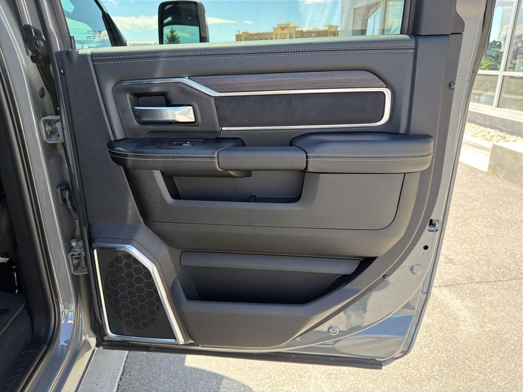 New 2026 Ceramic Gray Clear-Coat Exterior Paint RAM Laramie image 36