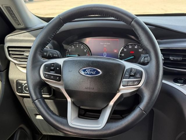 Used 2023 Red Ford XLT image 14