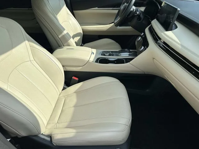 Used 2023 Blue INFINITI Sensory image 14