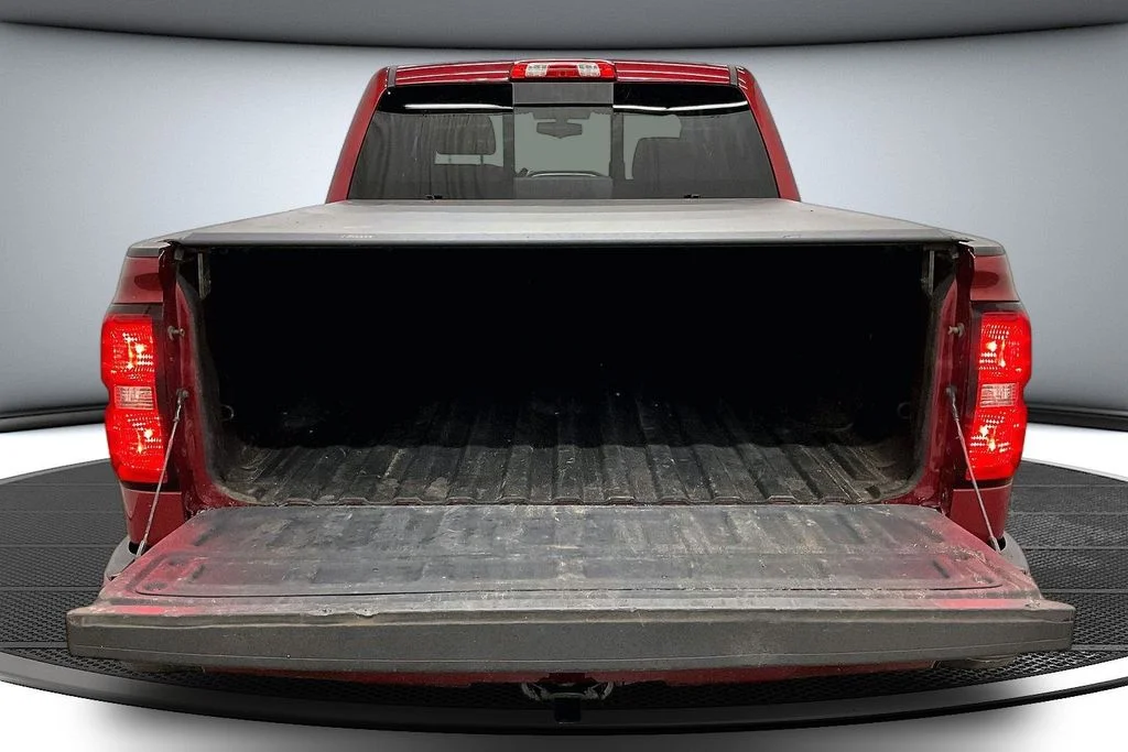 Certified Used 2018 Red Chevrolet LT image 7