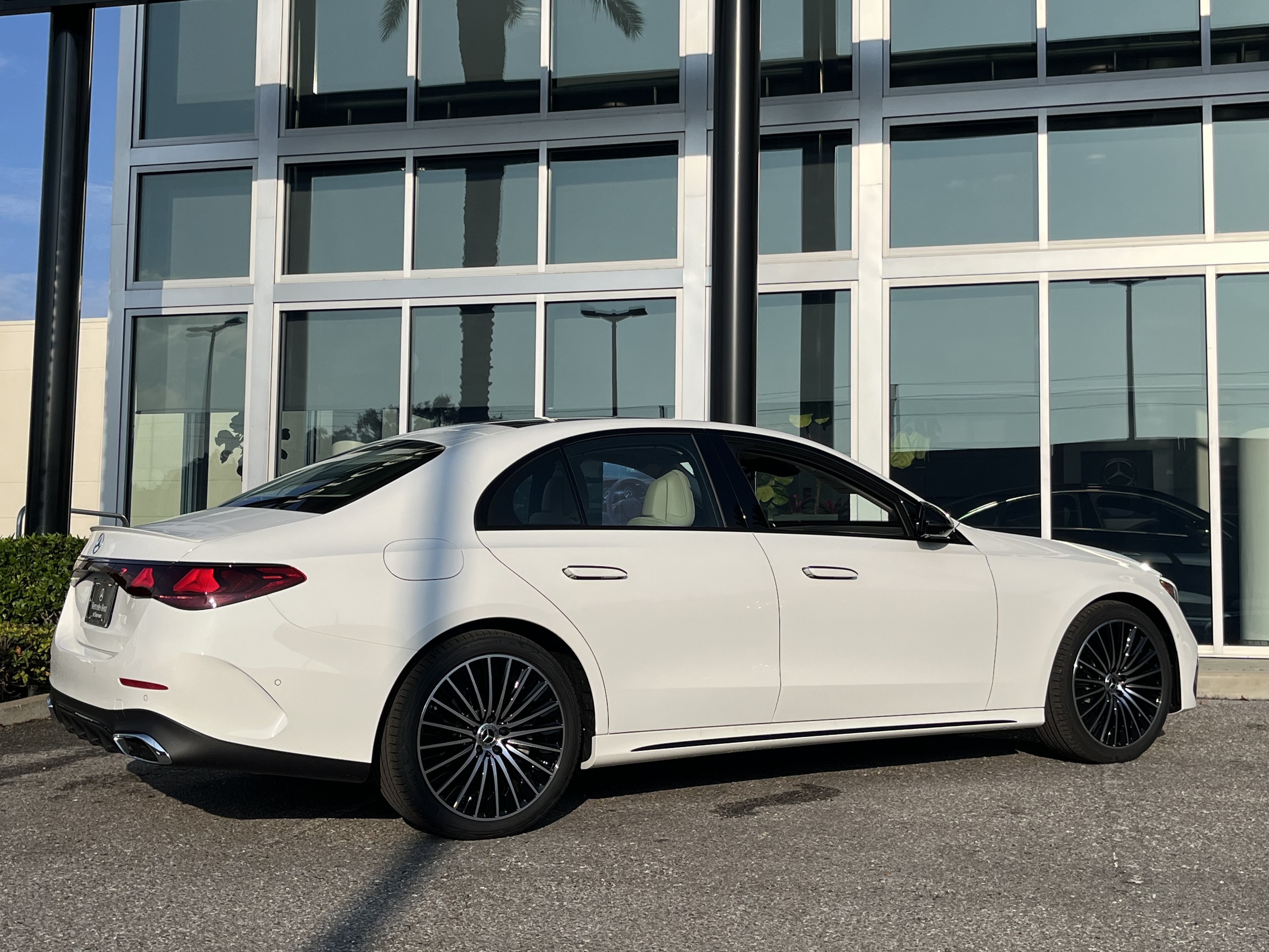 New 2027 POLAR WHITE Mercedes-Benz E 350 image 6