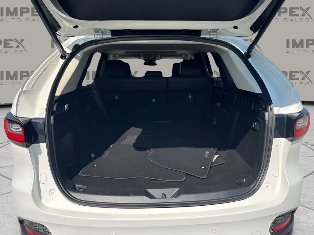 Used 2025 White Mazda 3.3 Turbo Preferred image 30