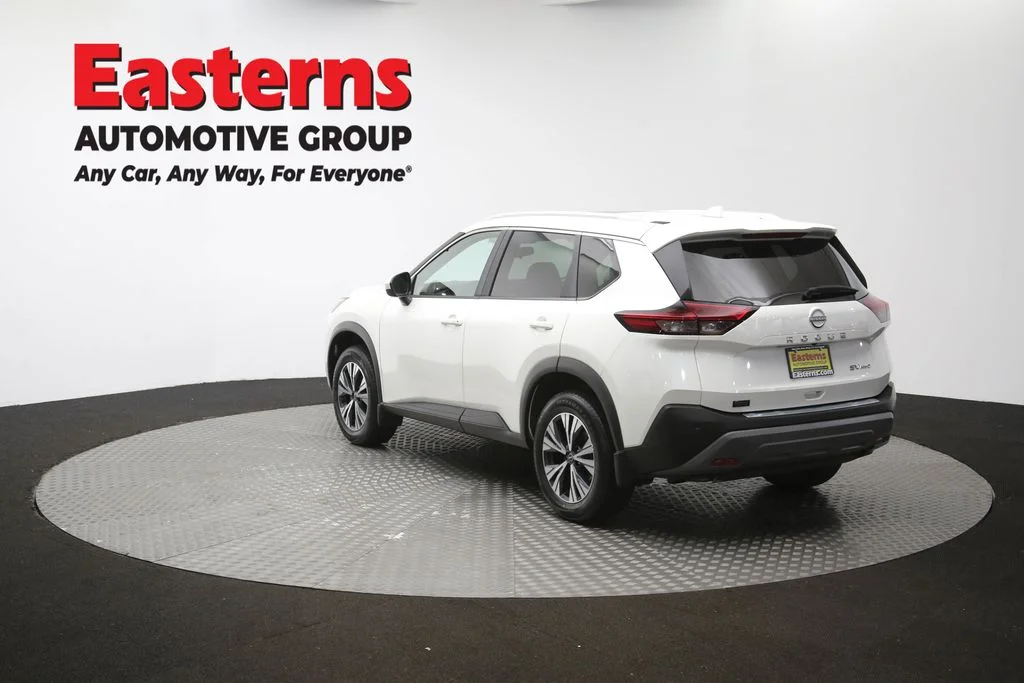 Used 2023 White Nissan SV image 65