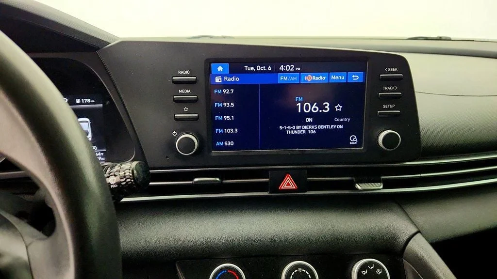 Used 2021 Electric Shadow Hyundai SE IVT SULEV *Ltd Avail* image 17