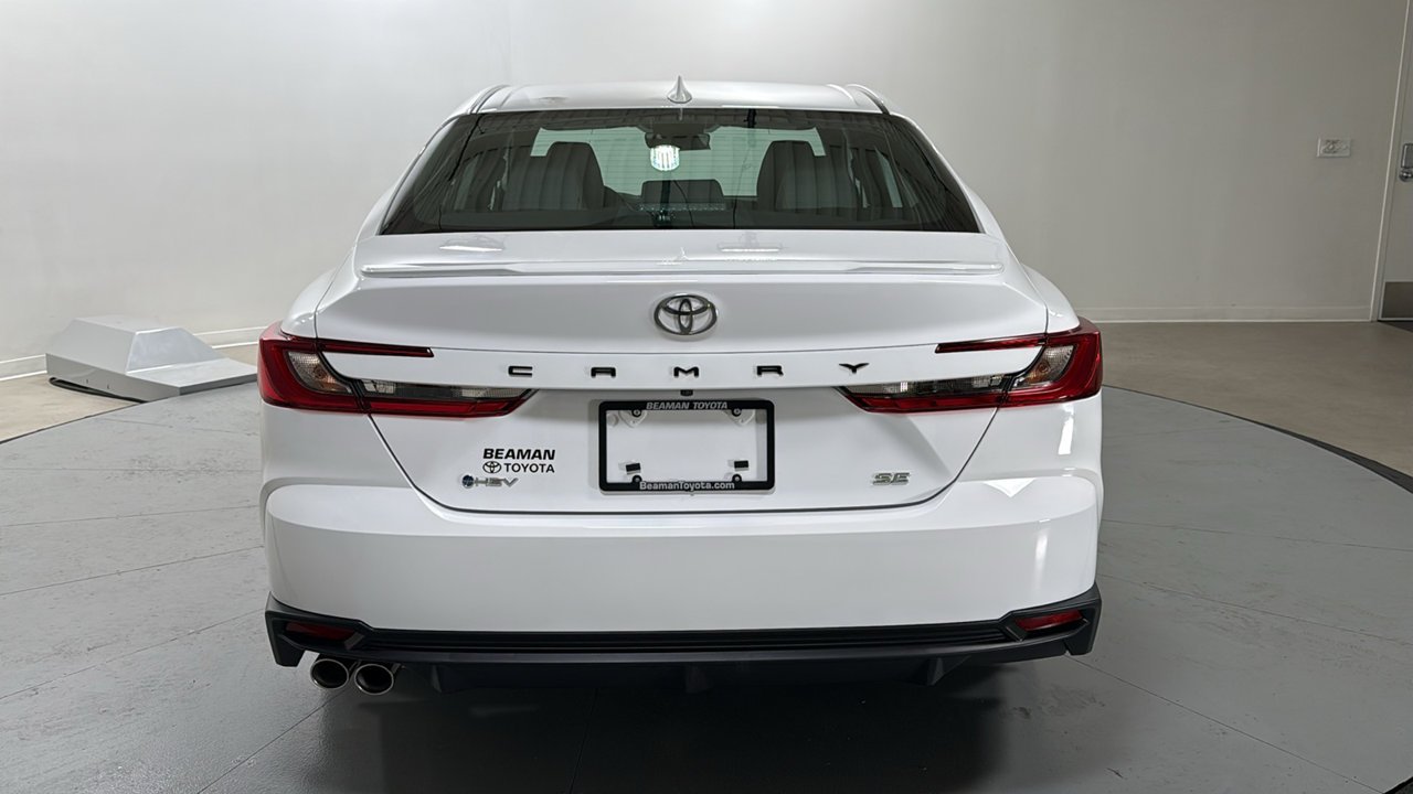 New 2026 Ice Cap Toyota  SE image 4