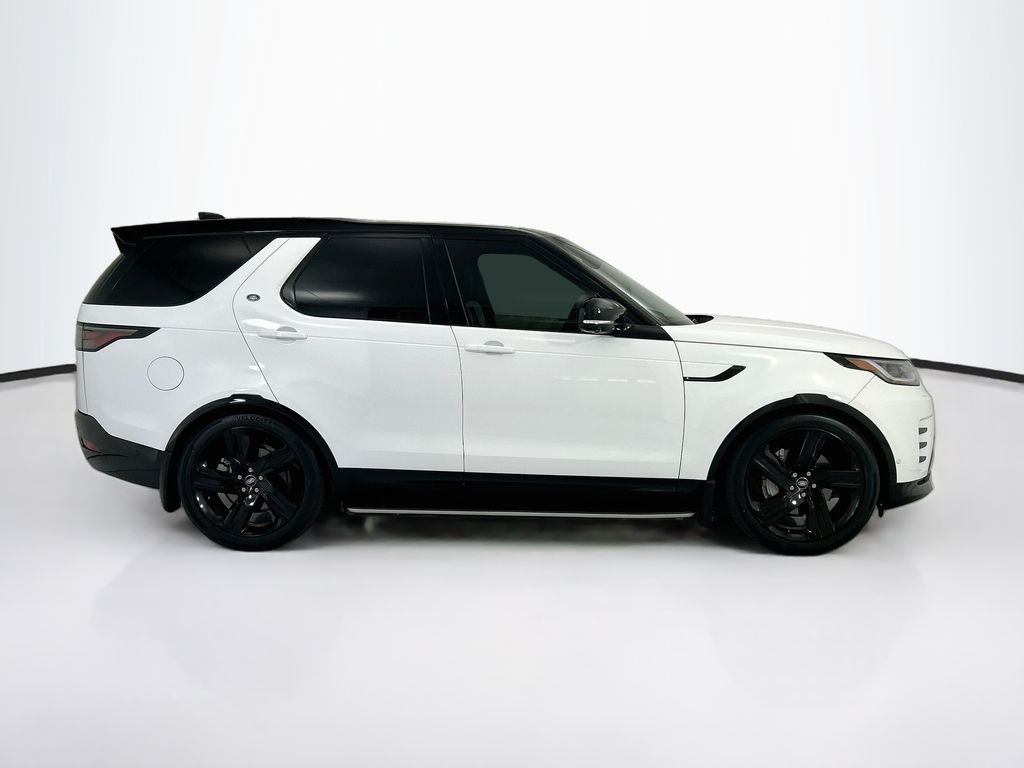 Used 2024 Fuji White Land Rover Dynamic SE image 4