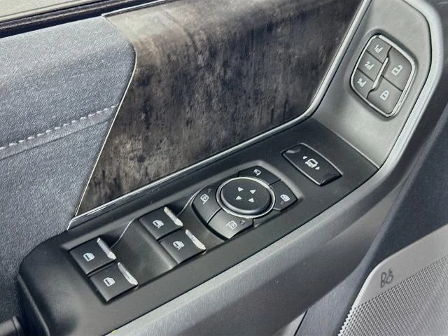 New 2026 Agate Black Metallic Ford F-250® Lariat® image 57