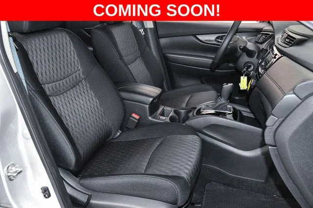 Used 2020 Silver Nissan S image 24