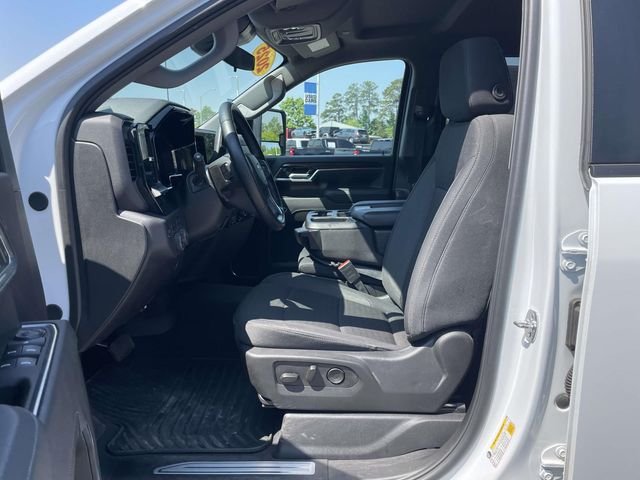 Used 2025 White Chevrolet LT image 14