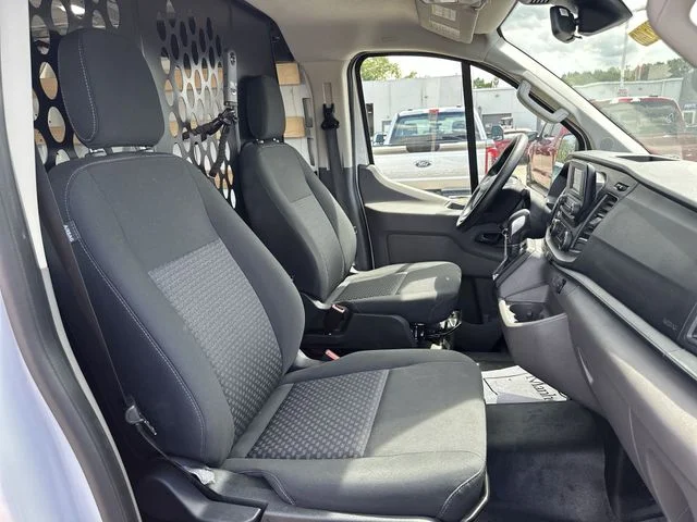 Used 2025 White Ford Base image 27