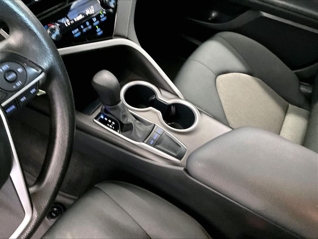 Used 2024 Ice Toyota LE image 20