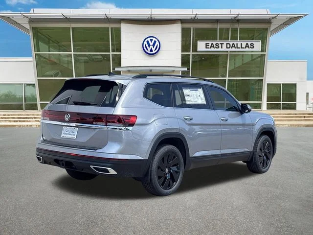 New 2026 Silver Volkswagen 2.0T SE w/Technology image 3
