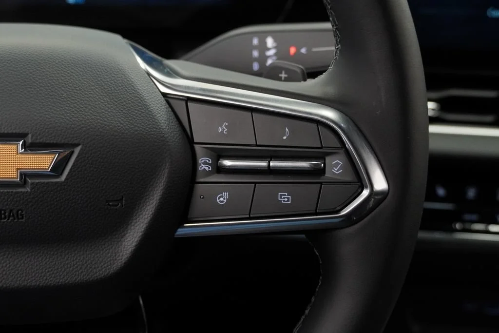 New 2026 Summit White Chevrolet LT image 20