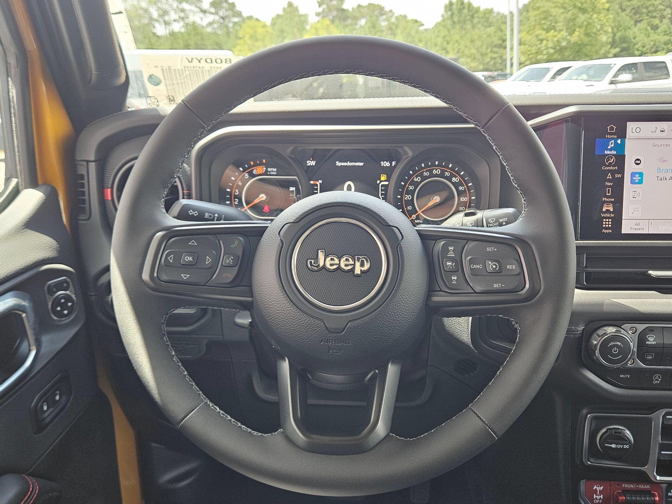 New 2026 Goldilocks Exterior Paint Jeep Rubicon X image 14