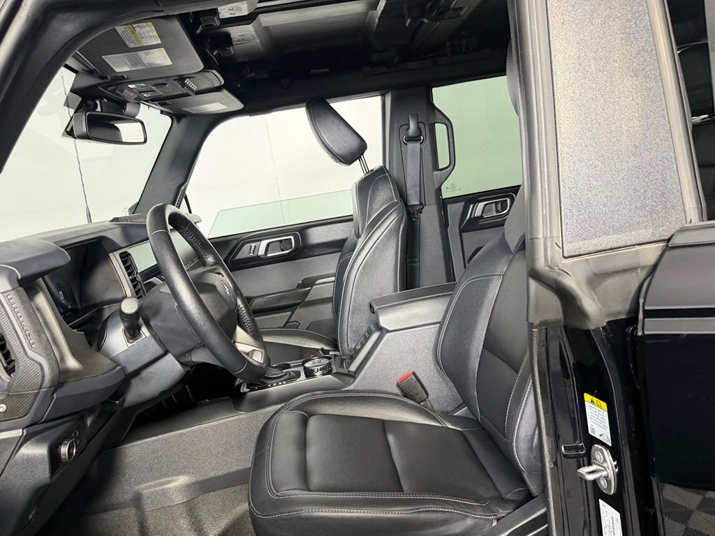 Used 2025 Shadow Black Ford Badlands image 23