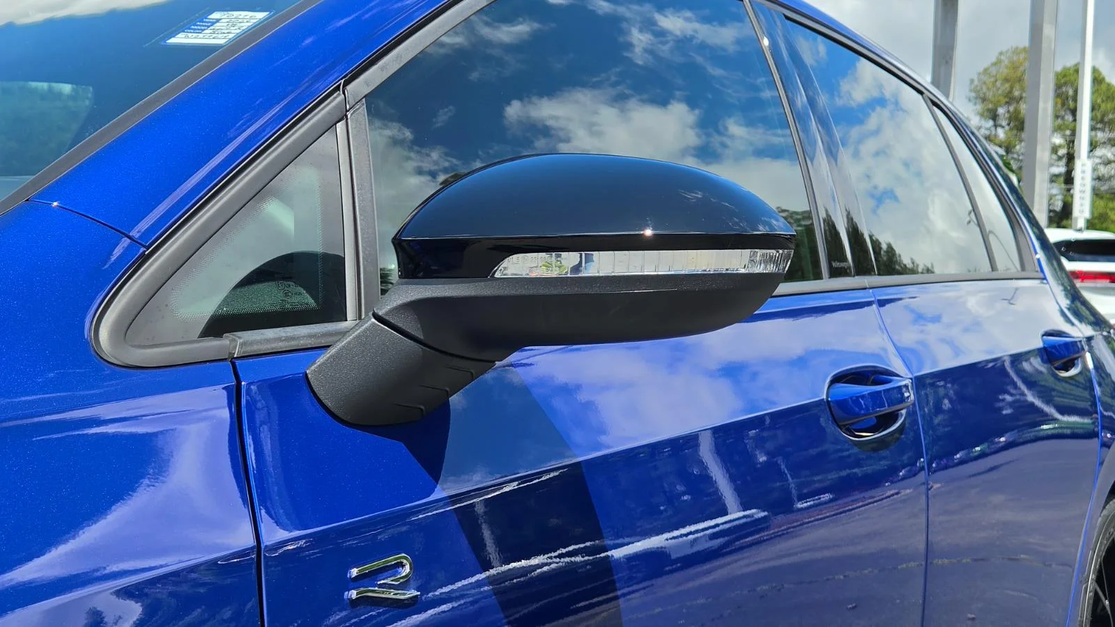 New 2026 Lapiz Blue Metallic Volkswagen  image 22