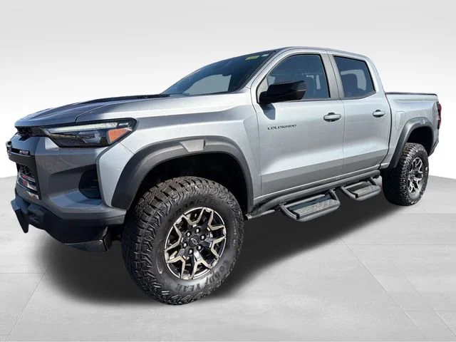 2025 Chevrolet Colorado 4WD ZR2 Crew Cab Short Box's photo