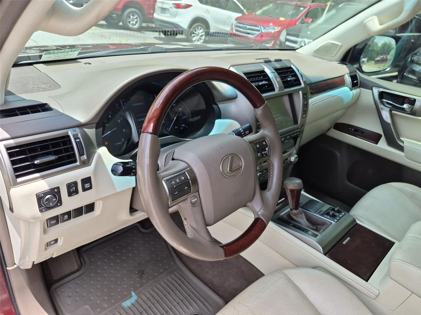 Used 2015 Claret Mica Lexus  image 19
