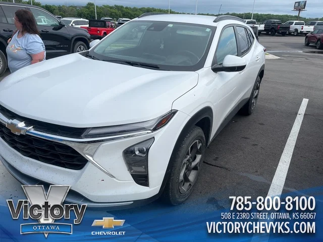 2024 Chevrolet Trax LT