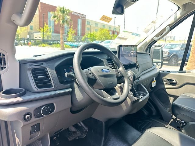 New 2026 Oxford White Ford Base image 40