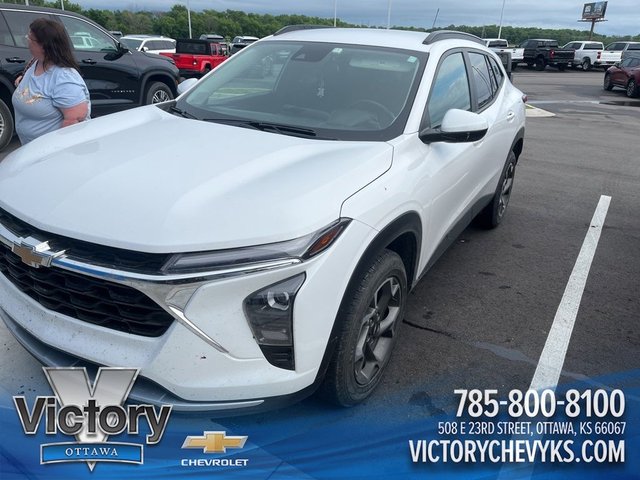 2024 Chevrolet Trax LT
