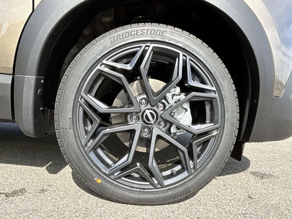New 2026 Brown Nissan SR image 19