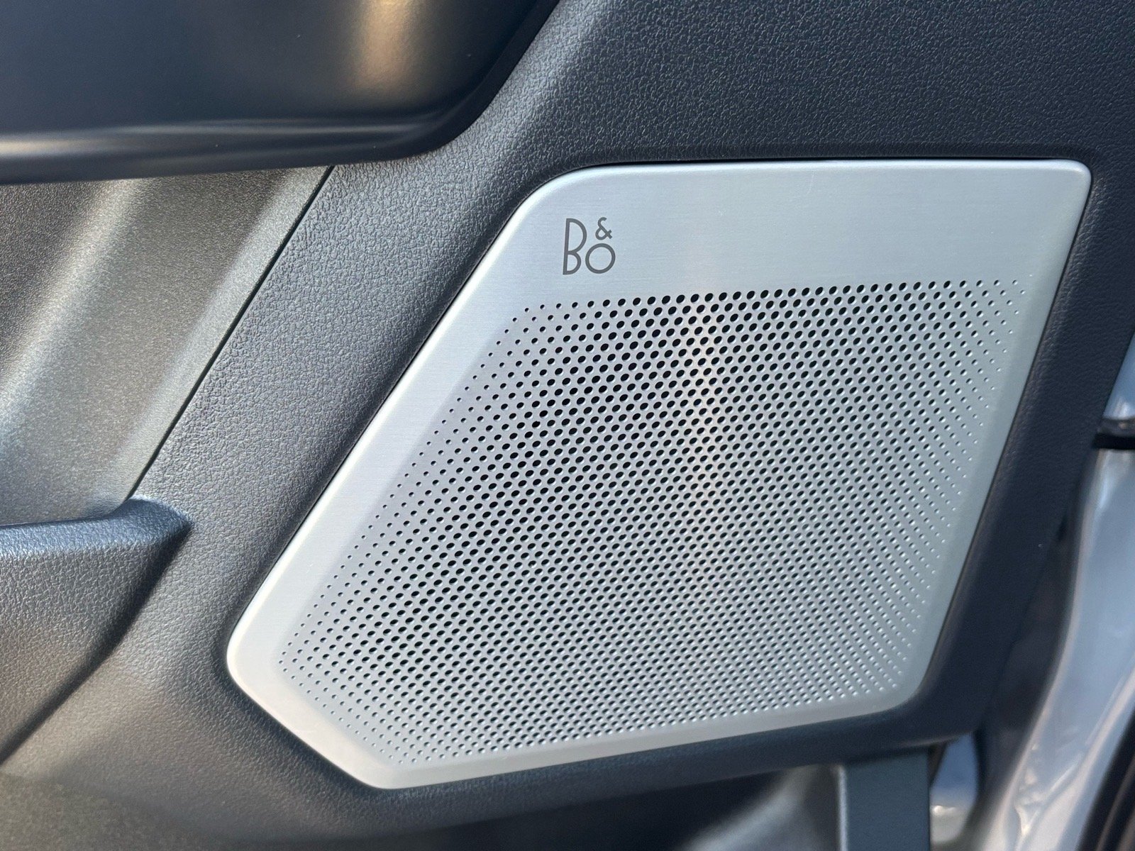 New 2026 Glacier Gray Metallic Tri-Coat Ford F-350® Platinum® image 19