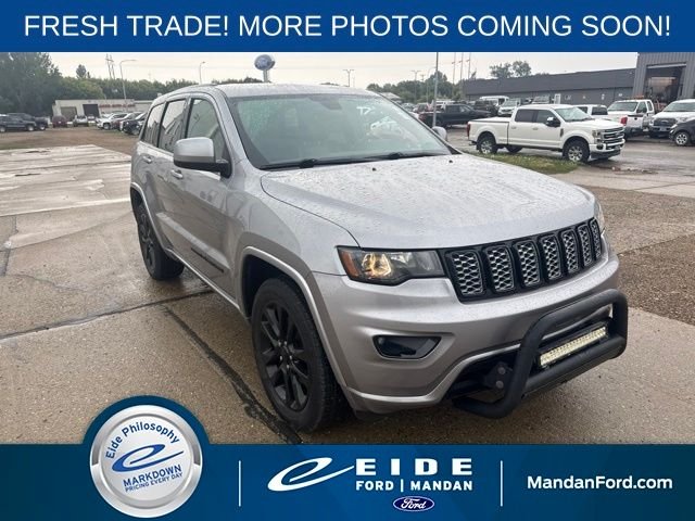 Used 2017 Silver Jeep Altitude image 1