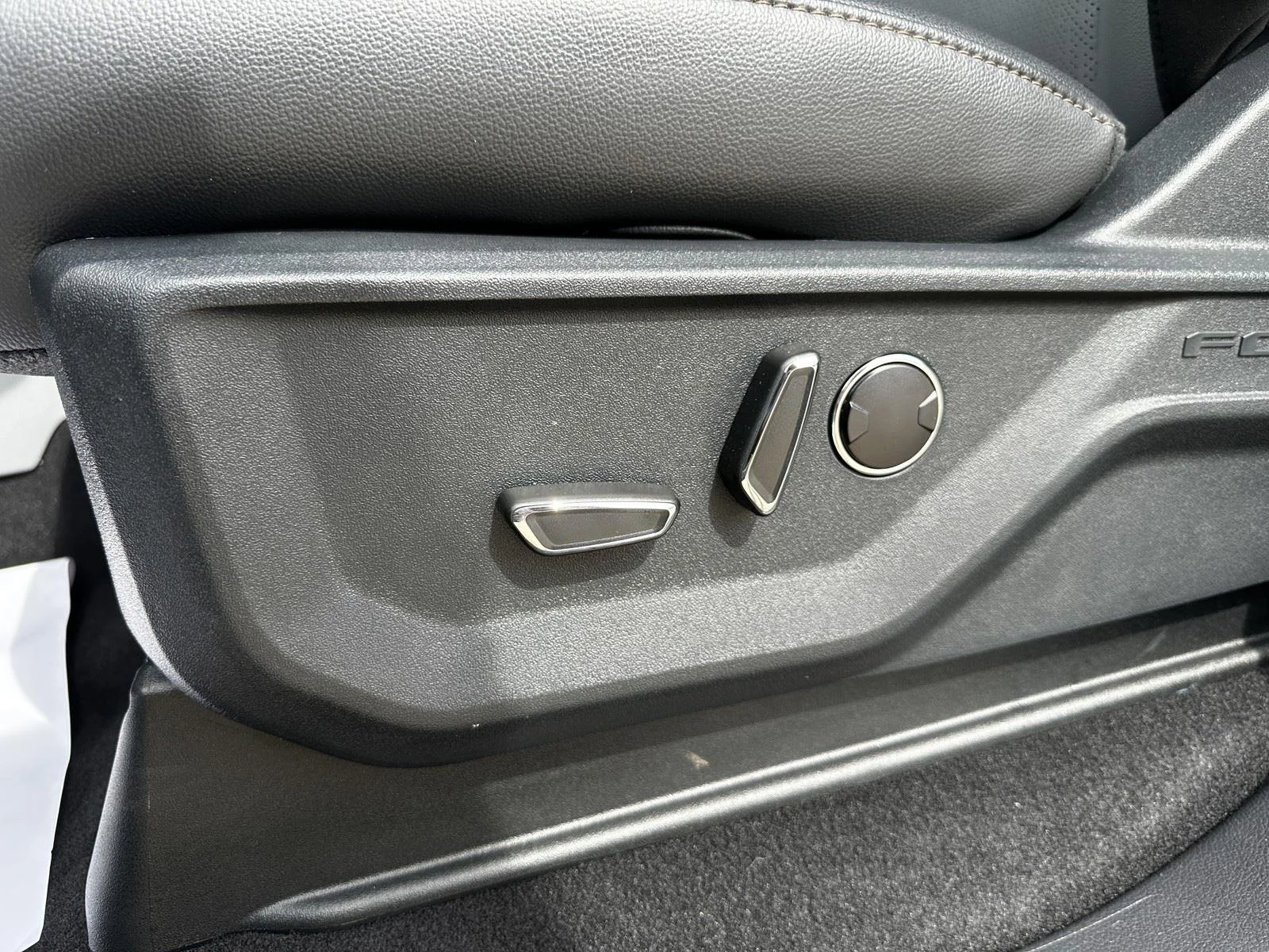 2025 Ford F-150 Lariat - Photo 20