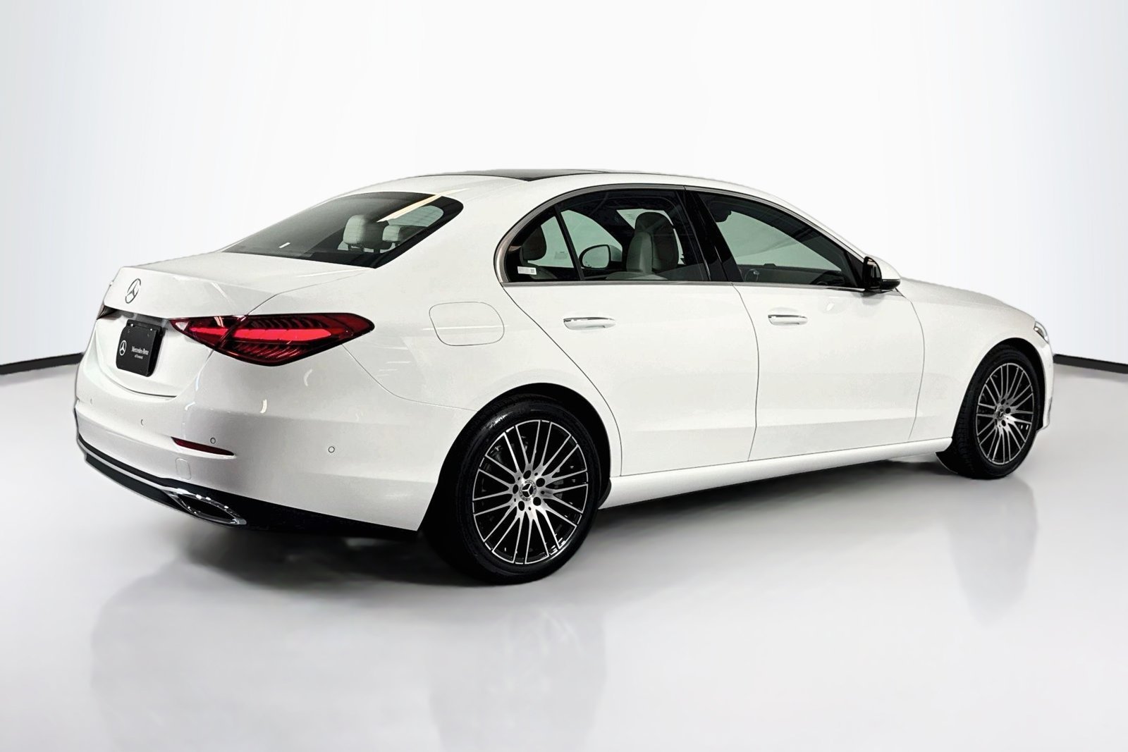 New 2026 Polar White Mercedes-Benz C 300 image 5