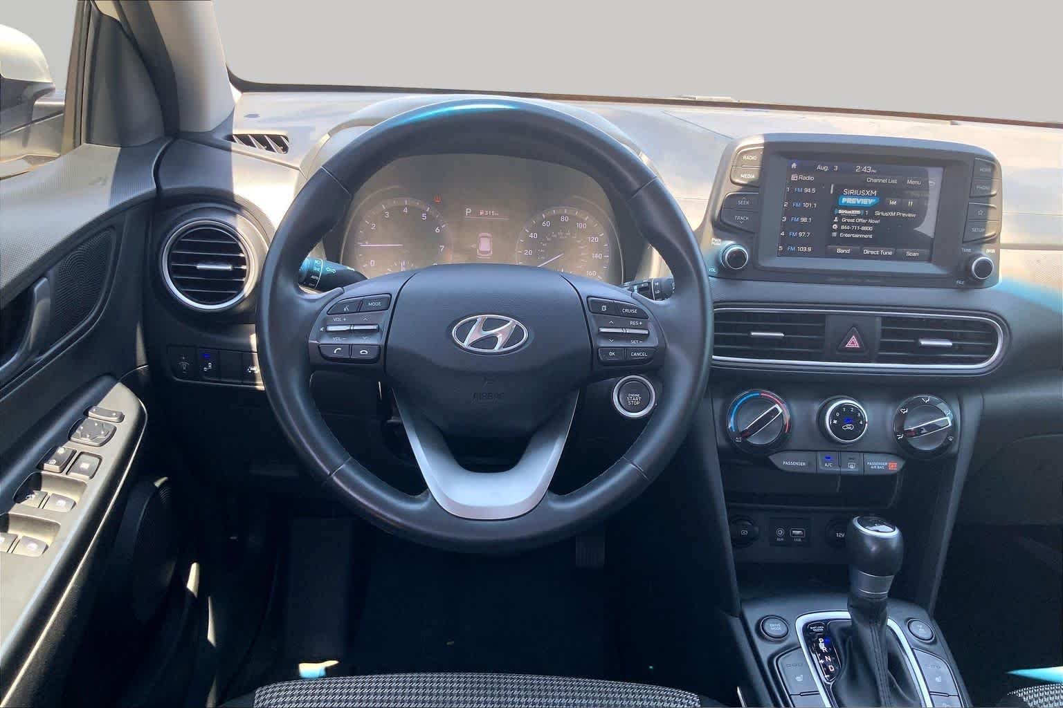 Used 2021 Lunar White Hyundai SEL image 6